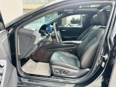 Toyota Avalon Hybrid 2.5L XLE Premium - photo 11