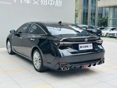 Toyota Avalon Hybrid 2.5L XLE Premium - photo 16