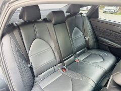 Toyota Avalon Hybrid 2.5L XLE Premium - photo 8