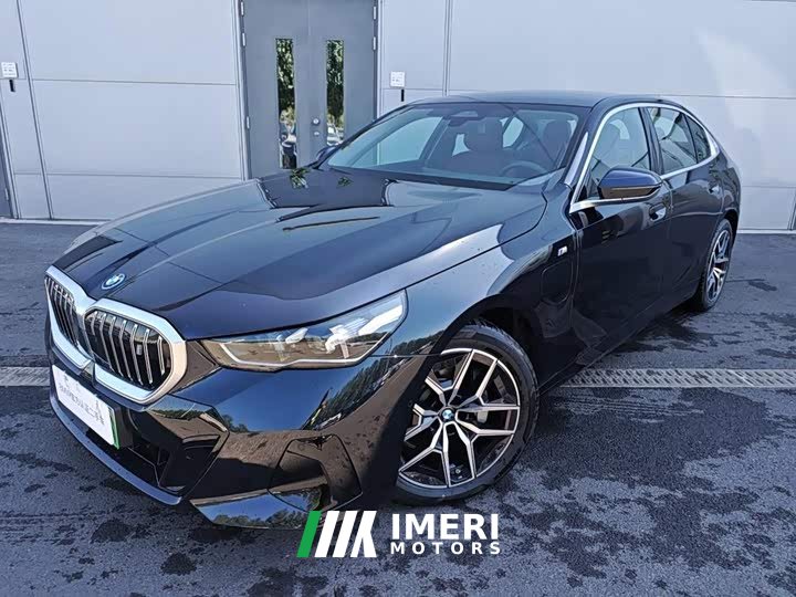 BMW i5 2025 eDrive 35L M Sport Package - ავტომობილი ჩინეთიდან