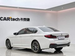 BMW 5 Series 525Li M Sport Package - ფოტო 3