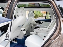 Mercedes-Benz EQE SUV 500 4MATIC Special Edition - ფოტო 14