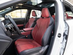 Lexus RX 500h AWD F SPORT Performance - ფოტო 11