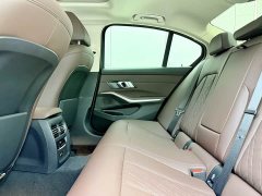 BMW 3 Series 325i M Sport Package - ფოტო 10