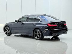 BMW 3 Series 325i M Sport Package - ფოტო 13