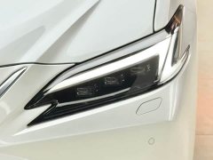 Lexus ES 200 Premium Edition - ფოტო 17