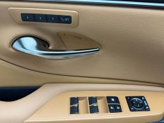 Lexus ES 200 Premium Edition - ფოტო 19