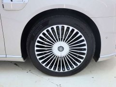 BMW Zun S800 2025 Extended Range Starlight Executive Edition 4-Seater (192-line LiDAR) - ფოტო 8