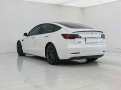 Tesla Model 3 Performance All-Wheel Drive - ფოტო 4