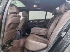 BMW 5 Series 525Li M Sport Package - ფოტო 13