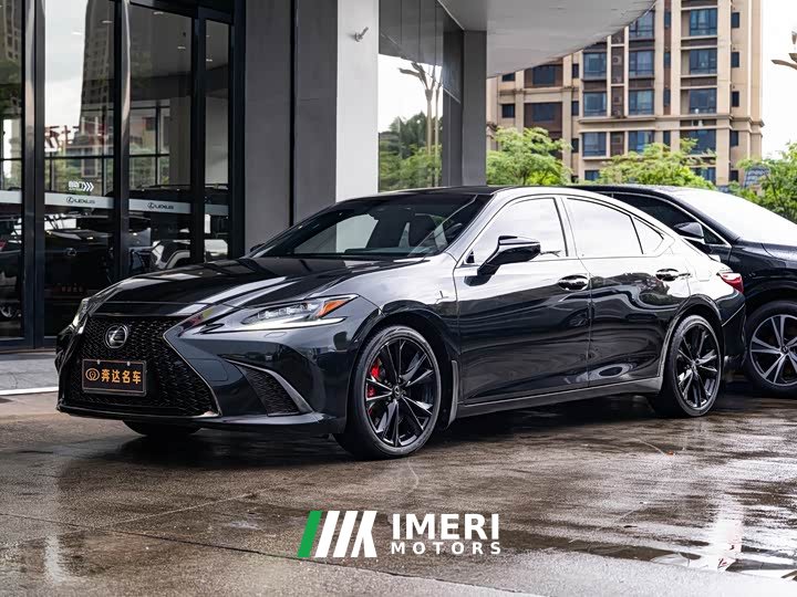 Lexus ES 300h F SPORT