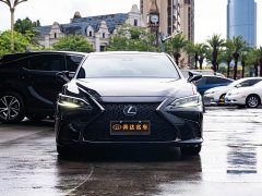 Lexus ES 300h F SPORT - ფოტო 2