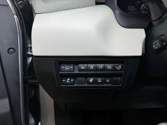 Toyota 3.5T Automatic - ფოტო 16