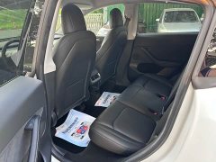 Tesla Model Y Rear-Wheel Drive - ფოტო 6