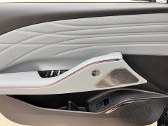 Geely Galaxy E8 700km Long-Range Smart Driving Edition - ფოტო 13