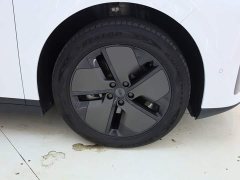 Li Auto i6 2025 Two-Wheel Drive Standard - ფოტო 14