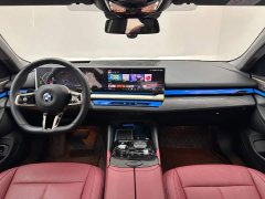 BMW 5 Series 530Li Luxury M Sport Package - ფოტო 10