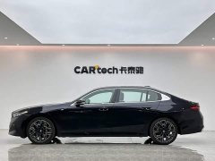 BMW 5 Series 530Li Luxury M Sport Package - ფოტო 2