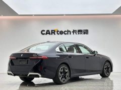 BMW 5 Series 530Li Luxury M Sport Package - ფოტო 5