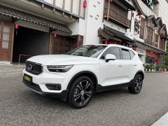 Volvo XC40 T4 AWD Smart Remote Luxury Edition - ფოტო 1
