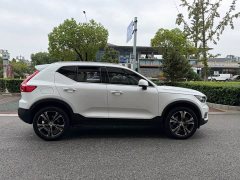 Volvo XC40 T4 AWD Smart Remote Luxury Edition - ფოტო 19