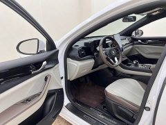 BYD Qin PLUS Glory Edition DM-i 55KM Leading - ფოტო 13