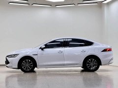 BYD Qin PLUS Glory Edition DM-i 55KM Leading - ფოტო 4