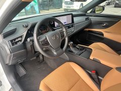 Lexus ES 2022 300h Excellence Edition - ფოტო 13