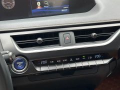 Lexus UX 2020 260h Explorer Fun Edition - ფოტო 12