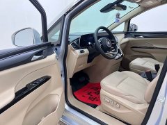 Buick GL8 New Energy Lusang Respect Edition - ფოტო 13