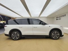 NIO ES8 2023 75kWh Executive - ფოტო 6
