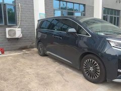 Denza D9 2022 DM-i 970 AWD Flagship - ფოტო 1