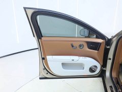 Li Auto Zun S800 Extended Range Starlight Executive Edition 4-Seater (192-line LiDAR) - ფოტო 15