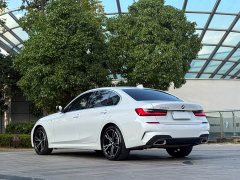 BMW 3 Series 325i M Sport Package - ფოტო 9