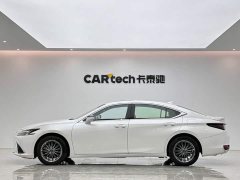 Lexus ES 300h Premium Edition - ფოტო 2