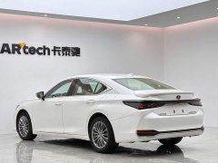 Lexus ES 300h Premium Edition - ფოტო 3