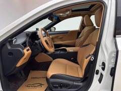 Lexus ES 300h Premium Edition - ფოტო 8