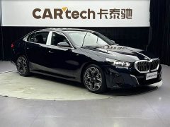 BMW 5 Series 530Li Luxury M Sport Package - ფოტო 2