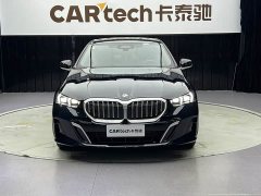 BMW 5 Series 530Li Luxury M Sport Package - ფოტო 3