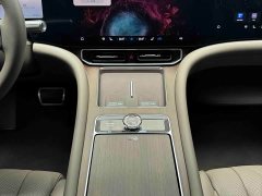 AITO M9 Extended Range Ultra 42kWh 6-Seater - ფოტო 13