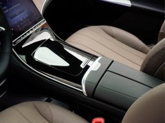 Mercedes-Benz EQE SUV 500 4MATIC Luxury - ფოტო 13