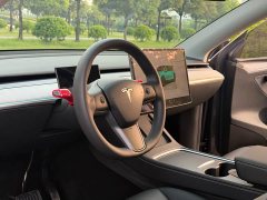 Tesla Model Y Rear-Wheel Drive - ფოტო 5