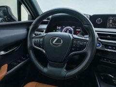 Lexus UX New Energy 2020 300e Pure Joy Edition - ფოტო 18