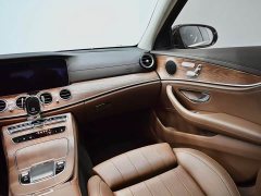 Mercedes-Benz E-Class New Energy E 350 e L Plug-in Hybrid Sedan - ფოტო 12