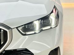 BMW 5 Series 530Li Premier M Sport Package - ფოტო 17