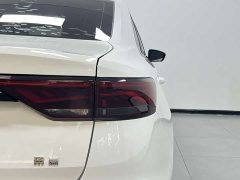 Geely Emgrand 4th Generation 1.5L CVT Luxury - ფოტო 11