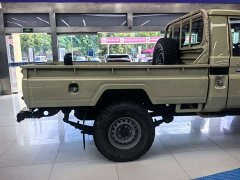 Toyota Land Cruiser (Imported) LC79 4.0L Middle East Edition - ფოტო 4