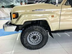 Toyota Land Cruiser (Imported) LC79 4.0L Middle East Edition - ფოტო 5