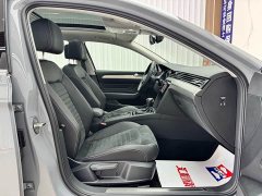 Volkswagen Passat 2021 2.0T Comfort Edition - ფოტო 16