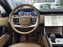 Land Rover Range Rover 3.0 L6 400PS Extended Wheelbase 7-Seater - ფოტო 10